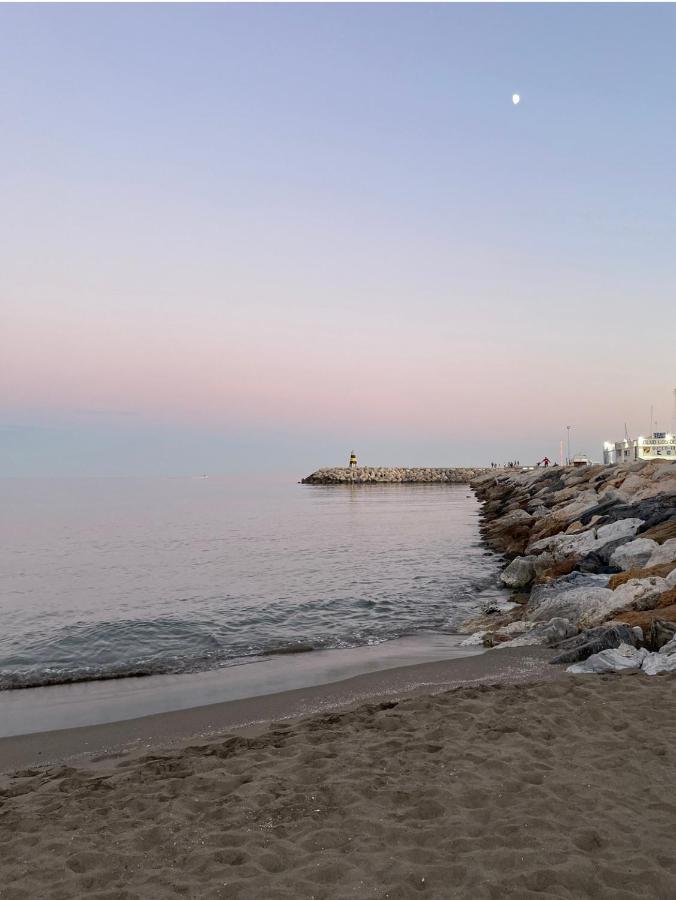 Appartamento Cosy Sunrise Beach Torremolinos Esterno foto